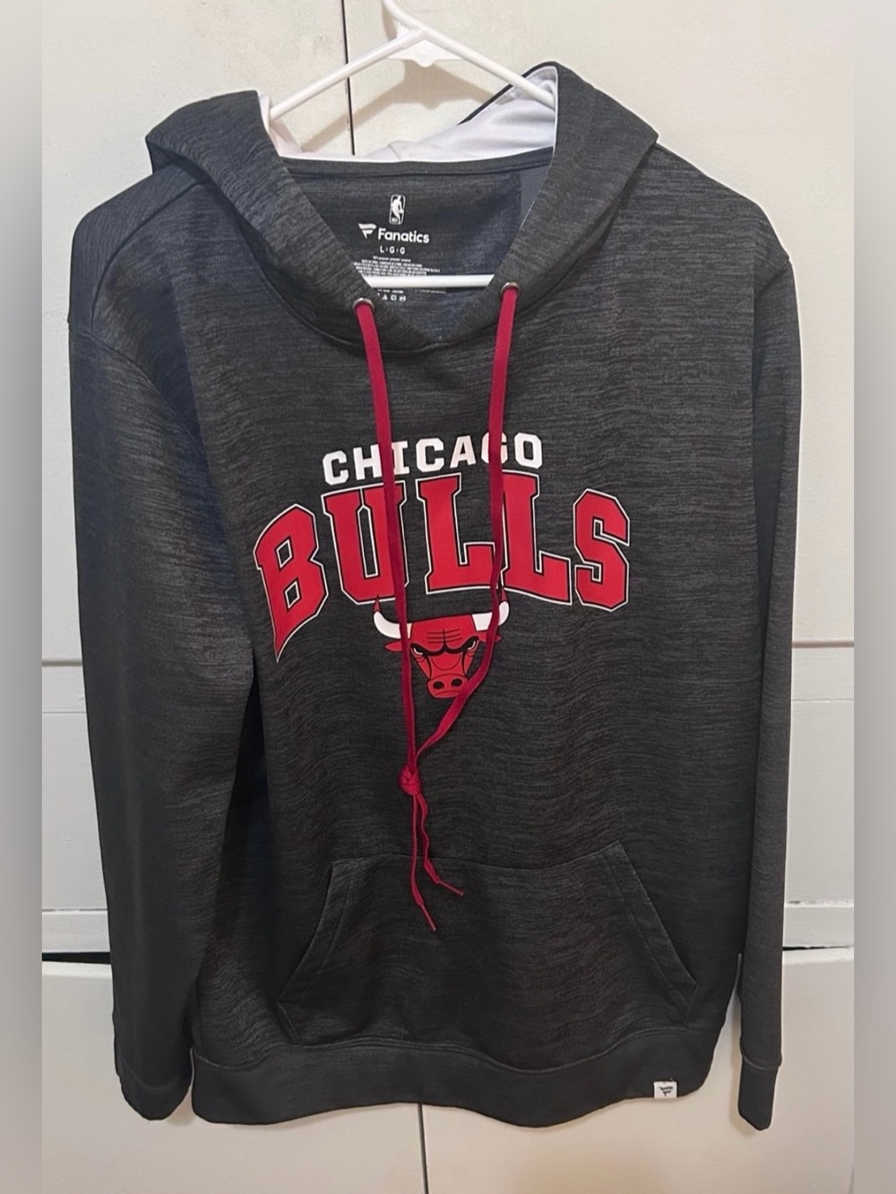 Chicago Bulls hoodie size men’s large
